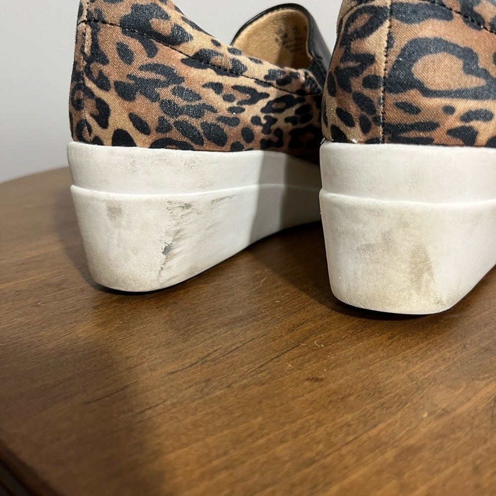 Women’s Naturalizer black and animal print wedge shoes size 6.5 - Picture 3 of 6